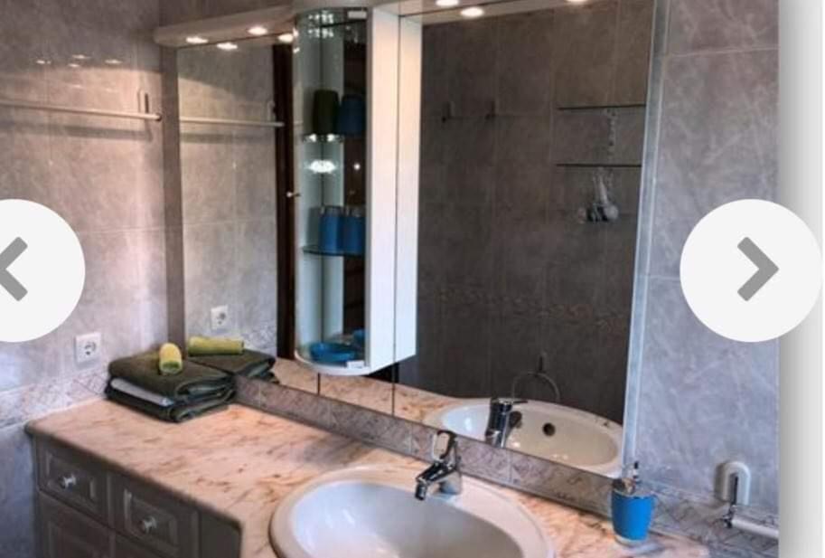 Lagos Room Booking Luaran gambar